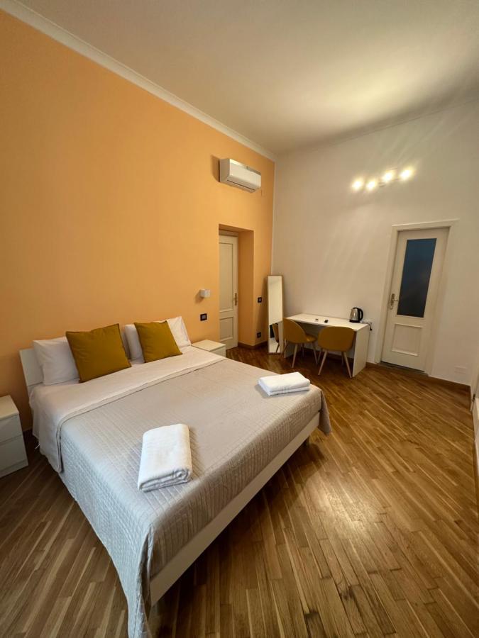 Carme Guest House ナポリ エクステリア 写真